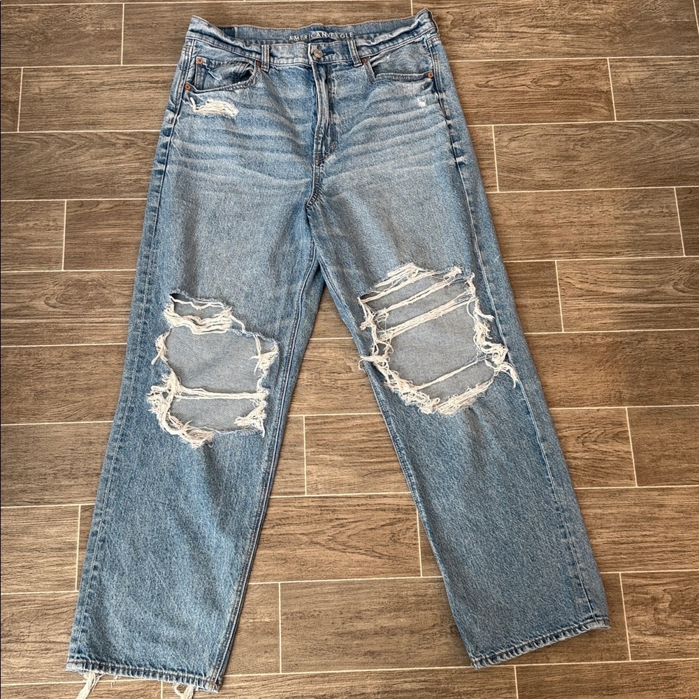 American Eagle Outfitters Light Blue Denim Jeans